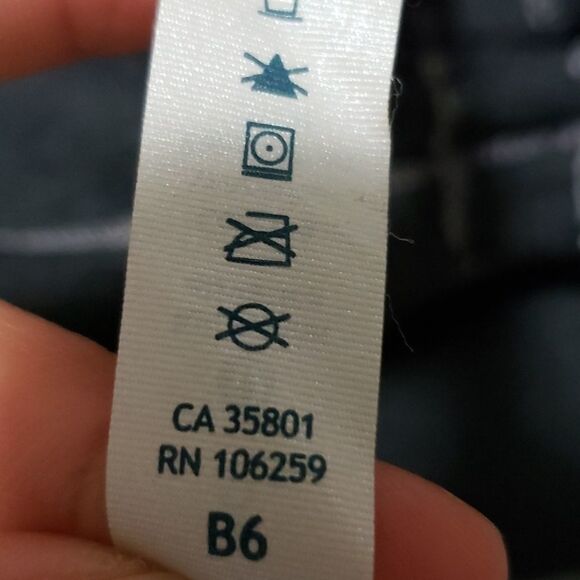 LULULEMON Gray Turtleneck - Picture 6 of 8